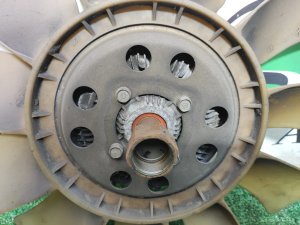 Вискомуфта LINCOLN NAVIGATOR UN173 2001