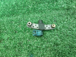 Датчик положения коленвала RENAULT KANGOO OEM 8200468647 KW0D 2011