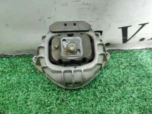 Подушка ДВС BMW 1 SERIES