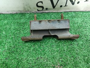 Подушка АКПП HUMMER H3