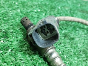 Датчик кислородный VOLVO V50 OEM 30677175 2005