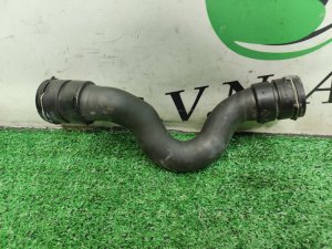 Патрубок радиатора верхний VOLVO XC70