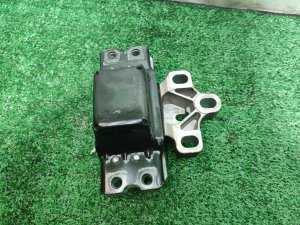 Подушка ДВС VOLKSWAGEN PASSAT 2013