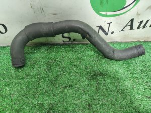 Патрубок радиатора верхний MITSUBISHI DIAMANTE F12A 1994