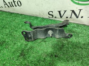 Подушка АКПП NISSAN ELGRAND PNE52 2012