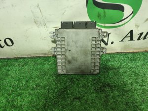 Блок управления двс NISSAN ELGRAND PNE52 2012
