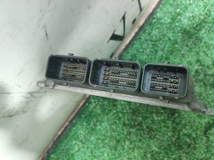 Блок управления двс NISSAN ELGRAND PNE52 2012