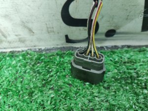 Разъем генератора MITSUBISHI AIRTREK CU2W 2004