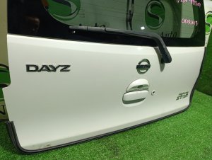 Дверь багажника color-W13 NISSAN DAYZ B21W 2015