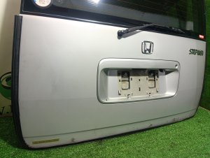 Дверь багажника HONDA STEPWGN RF1 1999