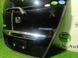 Дверь багажника HONDA FREED