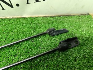 Амортизатор двери багажника (пара) TOYOTA ISIS