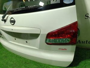 Дверь багажника color-QX1 K0100CV0MM NISSAN WINGROAD