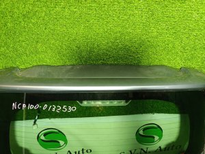 Дверь багажника color-8T4 TOYOTA RACTIS SCP100 2009