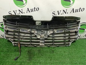 Решетка радиатора color- GAE NISSAN ELGRAND PNE52 2012