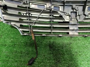 Решетка радиатора color- GAE NISSAN ELGRAND PNE52 2012