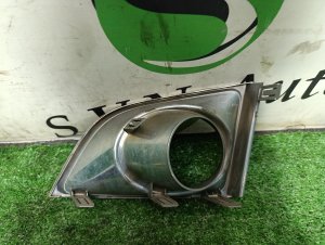 Накладка противотуманной фары правая NISSAN ELGRAND PNE52 2012