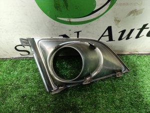 Накладка противотуманной фары левая NISSAN ELGRAND OEM 622571JB0A PNE52 2012