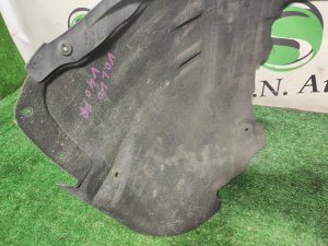 Подкрылок передний правый VOLVO V40 OEM 31265974 MW 2014