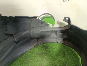 Подкрылок передний правый MAZDA PREMACY CREW 2008