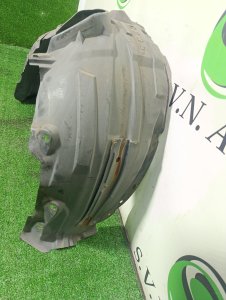 Подкрылок передний правый MAZDA PREMACY CREW 2008