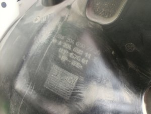 Подкрылок передний левый MERCEDES-BENZ 204.252 УНИВЕСАЛ 2008