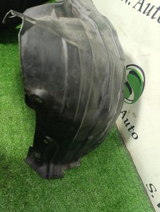 Подкрылок передний правый СЕДАН MAZDA AXELA BKEP 2006