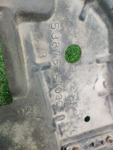 Подкрылок передний правый TOYOTA PRIUS OEM 5387547030 ZVW30 2011