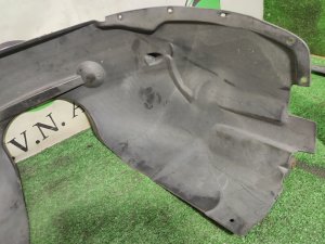 Подкрылок передний правый VOLVO V50 2005