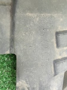 Подкрылок передний левый TOYOTA SAI OEM 5380675010 AZK10 2010