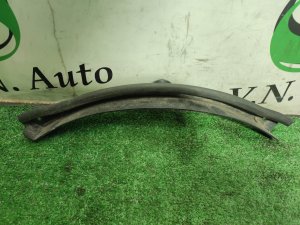 Уплотнитель двери задний левый HUMMER H3 2007