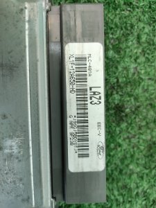 Блок управления двс LINCOLN NAVIGATOR UN173 2001