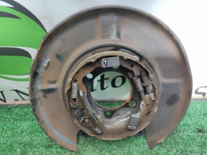 Щиток тормозного диска задний правый NISSAN X-TRAIL