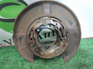 Щиток тормозного диска задний правый NISSAN X-TRAIL