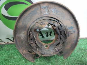 Щиток тормозного диска задний правый NISSAN X-TRAIL