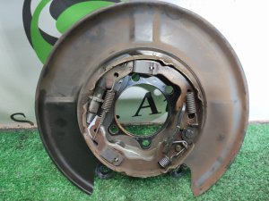 Щиток тормозного диска задний левый NISSAN X-TRAIL