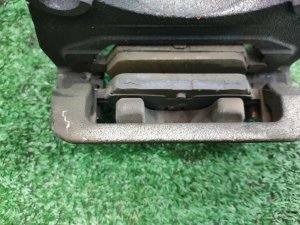 Суппорт тормозной задний правый под диск 315 мм MAZDA ATENZA GG3P 2005