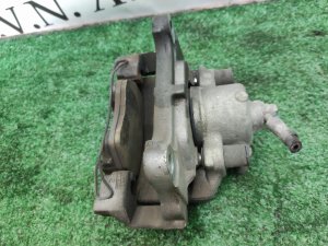 Суппорт передний правый VOLKSWAGEN PASSAT 2013