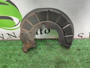 Щиток тормозного диска передний правый VOLKSWAGEN PASSAT 2013