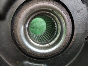 Ступица передняя правая JEEP GRAND CHEROKEE WK2 2011