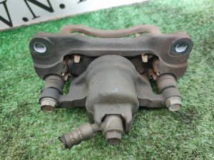 Суппорт задний левый SUBARU FORESTER SG5 2005