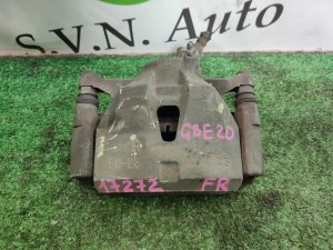 Суппорт передний правый LEXUS IS250