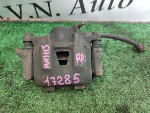 Суппорт задний правый TOYOTA ALPHARD MNH15 2004