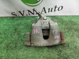 Суппорт передний правый VOLVO V40