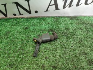 Датчик ABS правый 4E0927804A AUDI A8