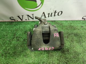 Суппорт передний правый MAZDA PREMACY