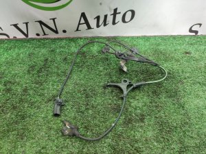 Датчик ABS передний правый 8954252130 TOYOTA AQUA