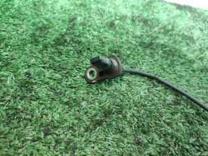 Датчик ABS передний правый TOYOTA AQUA OEM 8954252130 NHP10 2011-