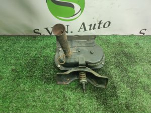 Крепление запасного колеса LINCOLN NAVIGATOR UN173 2001