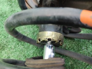 Стойка передняя (пара) MITSUBISHI AIRTREK OEM MR491422 CU2W 2004